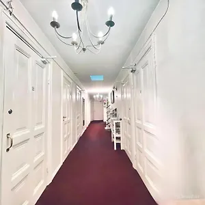 Senate 2* Helsinki